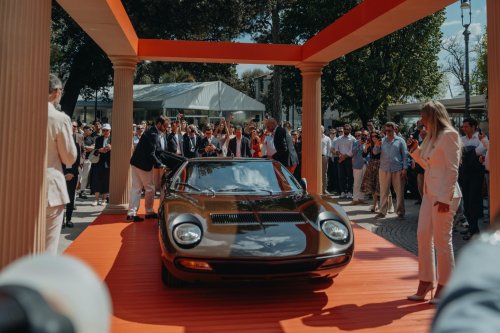 Lamborghini Spent Three Years Restoring A Miura In A Color That Shouldn’t Work, And It Does