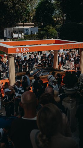 Lamborghini Spent Three Years Restoring A Miura In A Color That Shouldn’t Work, And It Does