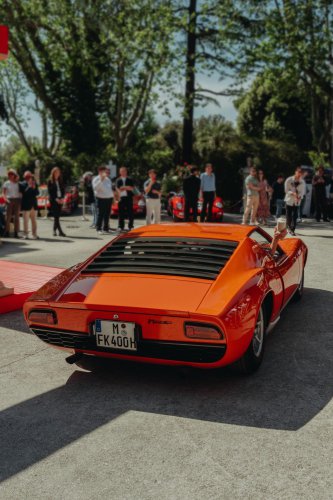 Lamborghini Spent Three Years Restoring A Miura In A Color That Shouldn’t Work, And It Does