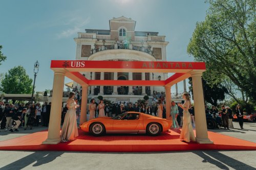 Lamborghini Spent Three Years Restoring A Miura In A Color That Shouldn’t Work, And It Does