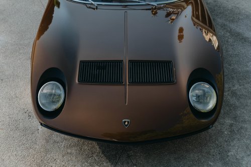 Lamborghini, Lamborghini Spent Three Years Restoring A Miura In A Color That Shouldn’t Work, And It Does