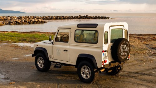 A 2003 Land Rover Defender 90 Makes 120 HP And Somehow Made Me Want To Keep The Keys