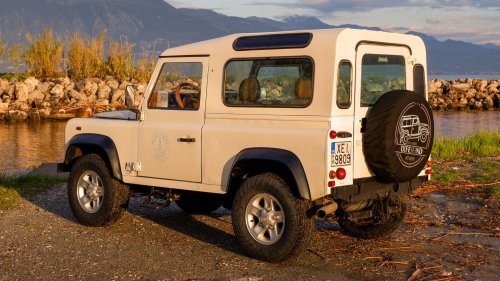 A 2003 Land Rover Defender 90 Makes 120 HP And Somehow Made Me Want To Keep The Keys