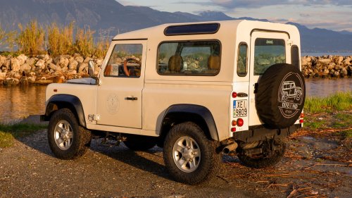 A 2003 Land Rover Defender 90 Makes 120 HP And Somehow Made Me Want To Keep The Keys