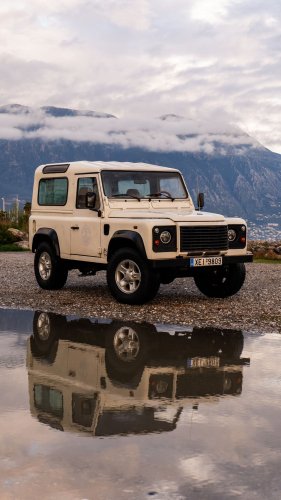A 2003 Land Rover Defender 90 Makes 120 HP And Somehow Made Me Want To Keep The Keys