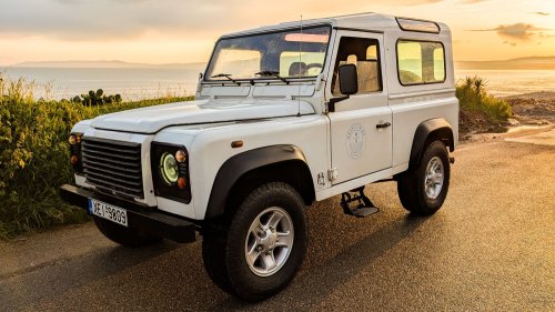 A 2003 Land Rover Defender 90 Makes 120 HP And Somehow Made Me Want To Keep The Keys
