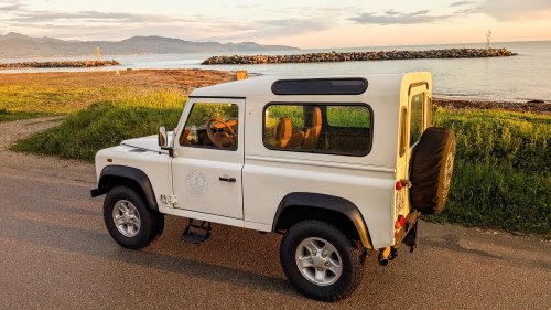 A 2003 Land Rover Defender 90 Makes 120 HP And Somehow Made Me Want To Keep The Keys