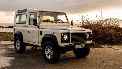 A 2003 Land Rover Defender 90 Makes 120 HP And Somehow Made Me Want To Keep The Keys