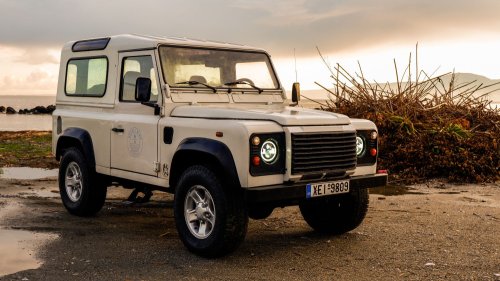 A 2003 Land Rover Defender 90 Makes 120 HP And Somehow Made Me Want To Keep The Keys