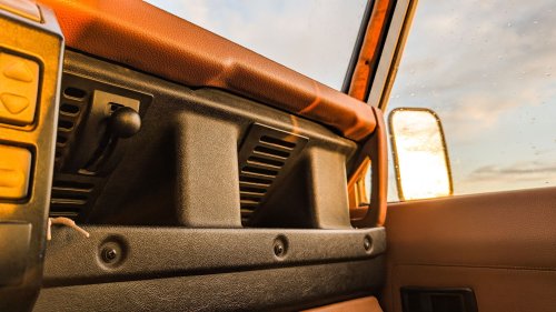 A 2003 Land Rover Defender 90 Makes 120 HP And Somehow Made Me Want To Keep The Keys