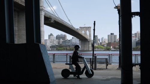 Infinite Machine Olto Wants To Replace Your Car With A Tiny Electric Moped