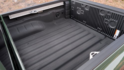 Nissan’s 2026 Frontier Pro-4X Costs Less Than A Loaded Tacoma And Doesn’t Feel Like It | Review
