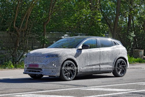 Renault’s Struggling Electric Crossover Is Getting A Second Chance