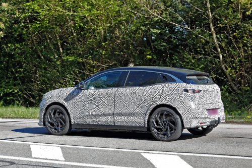 Renault’s Struggling Electric Crossover Is Getting A Second Chance