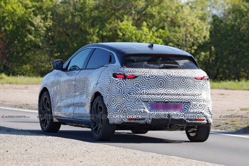 Renault’s Struggling Electric Crossover Is Getting A Second Chance