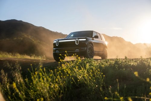 SUV, 8 Out Of 10 Americans Would Rather Take A Gas SUV Off-Road Than An EV