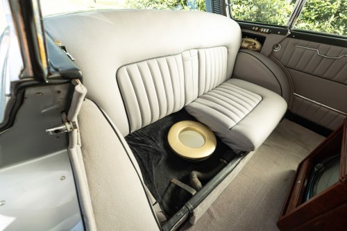 A Chinese Automaker Patented An In-Car Toilet That Slides Out And Disappears When You’re Done