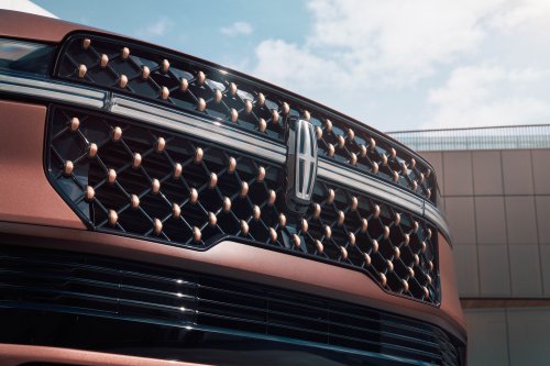 Lincoln Gave Serena Williams A Navigator Money Cannot Buy