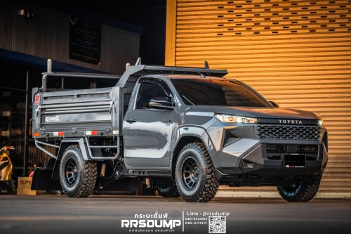 Toyota, Toyota Hilux, Toyota’s Hilux Just Became A Self-Loading Dump Truck That Carries 11,000 Lbs
