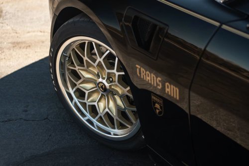 The Pontiac That Chevy Never Built Comes With Burt Reynolds’ Signature