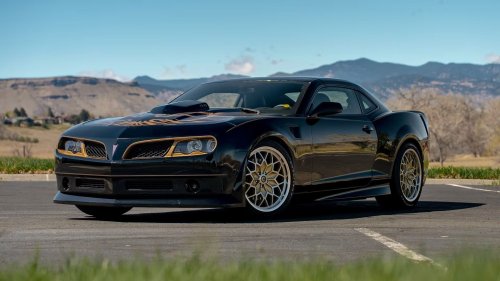 Pontiac, Chevy, The Pontiac That Chevy Never Built Comes With Burt Reynolds’ Signature