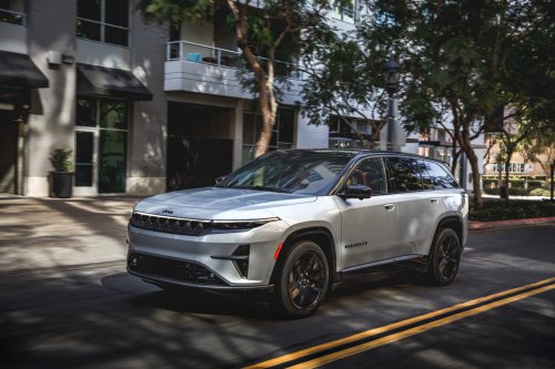 Wagoneer S Lost 93% Of Its Buyers, And Gas Charger Outsold Its Electric Twin 7 To 1