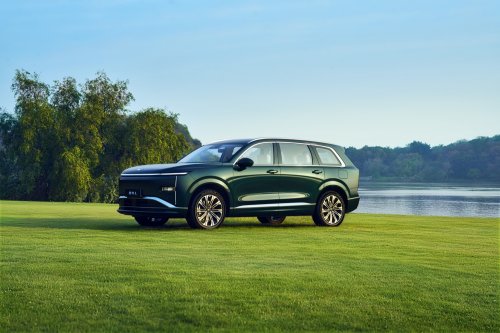 GM’s Latest Plug-In Hybrid SUV Looks Great, But You’ll Have To Go To China To Get One