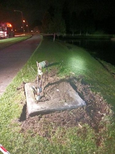 Police Say Autopilot Was Engaged When This Tesla Drove Into A Florida Pond