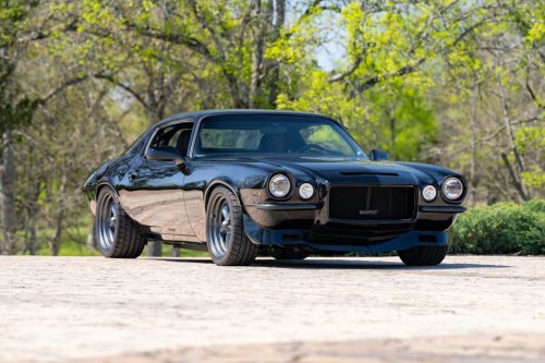 This 1971 Camaro Has An Interior From Chevy’s Future