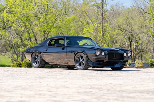This 1971 Camaro Has An Interior From Chevy’s Future