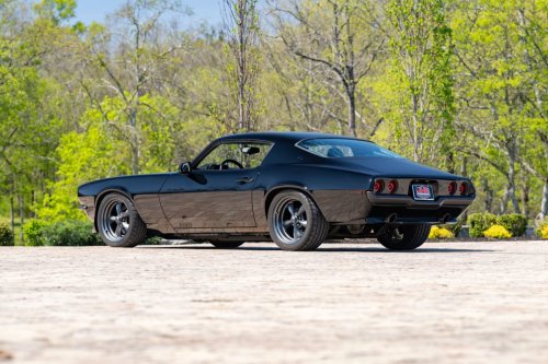 This 1971 Camaro Has An Interior From Chevy’s Future