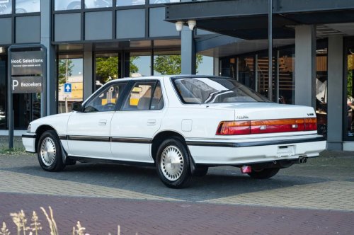 A Museum-Grade Legend V6 Turned Up In A Place Acura Never Sold One