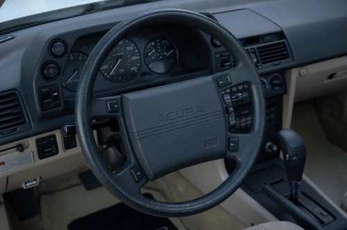 A Museum-Grade Legend V6 Turned Up In A Place Acura Never Sold One