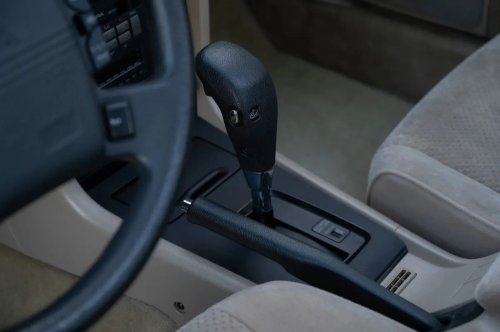 A Museum-Grade Legend V6 Turned Up In A Place Acura Never Sold One