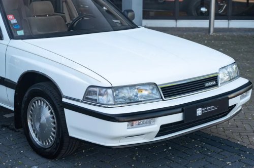 A Museum-Grade Legend V6 Turned Up In A Place Acura Never Sold One