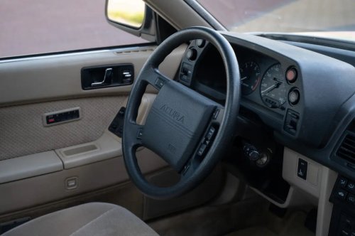 A Museum-Grade Legend V6 Turned Up In A Place Acura Never Sold One