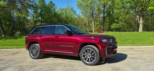 Stellantis, We Play Passenger With Stellantis Hands-Free Active Driving Assist | Review