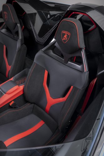 Lamborghini’s Most Powerful Open-Top Ever Will Only Reach 15 Buyers