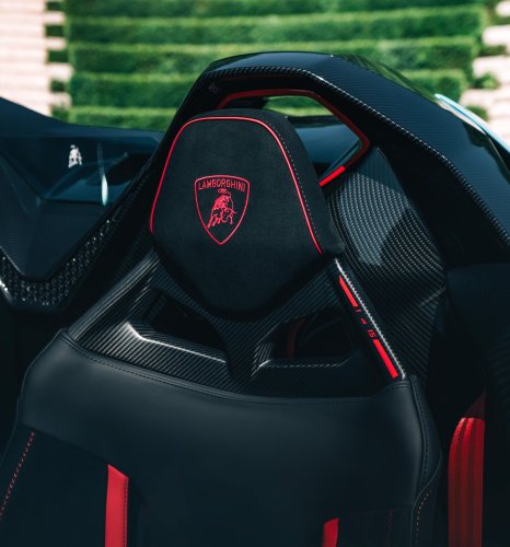 Lamborghini’s Most Powerful Open-Top Ever Will Only Reach 15 Buyers