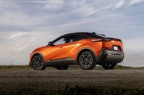 Subaru, Subaru Ascent, Subaru’s Ancient Ascent Outsold All Three Of Its New EVs Combined