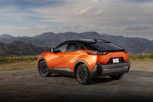 Subaru, Subaru Ascent, Subaru’s Ancient Ascent Outsold All Three Of Its New EVs Combined