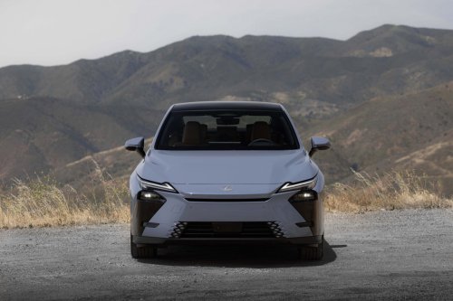 Lexus Engineers Couldn’t Stop Fighting Over The New ES, And It Wasn’t Power Or Screens