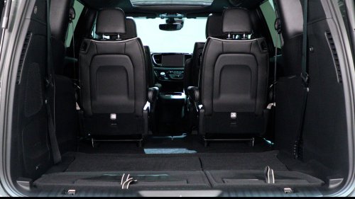 Chrysler’s Already Slashing 2027 Pacifica Pricing A Month After Its Debut