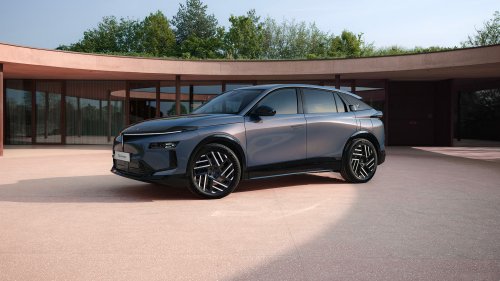 Lancia, The Lancia Gamma Returns As A Fastback  Crossover, Not A Sedan