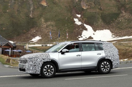 Skoda’s Popular Kodiaq Is Getting A Facelift, And The RS Could Cross 300 HP