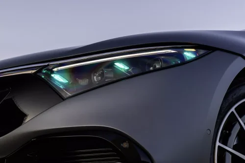 Mercedes, Mercedes Started The Turquoise Trend For Cars In Self-Driving Mode, China Is Finishing It