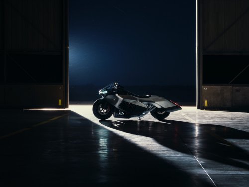 BMW, Honda, BMW’s Vision K18 Makes Honda’s Gold Wing Look Weirdly Sensible
