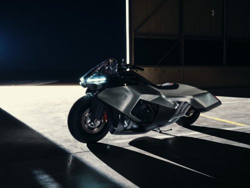BMW, Honda, BMW’s Vision K18 Makes Honda’s Gold Wing Look Weirdly Sensible