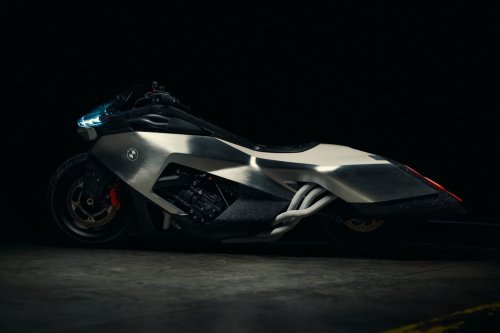 BMW’s Vision K18 Makes Honda’s Gold Wing Look Weirdly Sensible