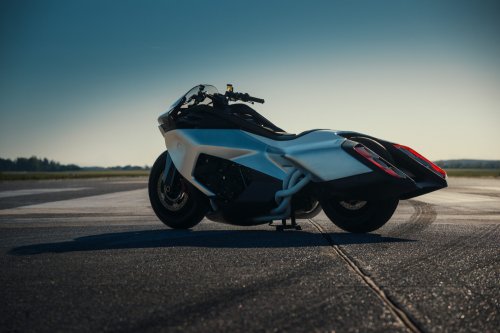 BMW’s Vision K18 Makes Honda’s Gold Wing Look Weirdly Sensible